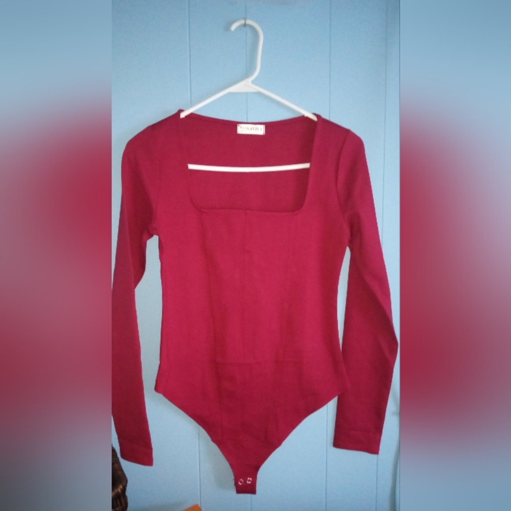 NWOT Popular 21 Bodysuit